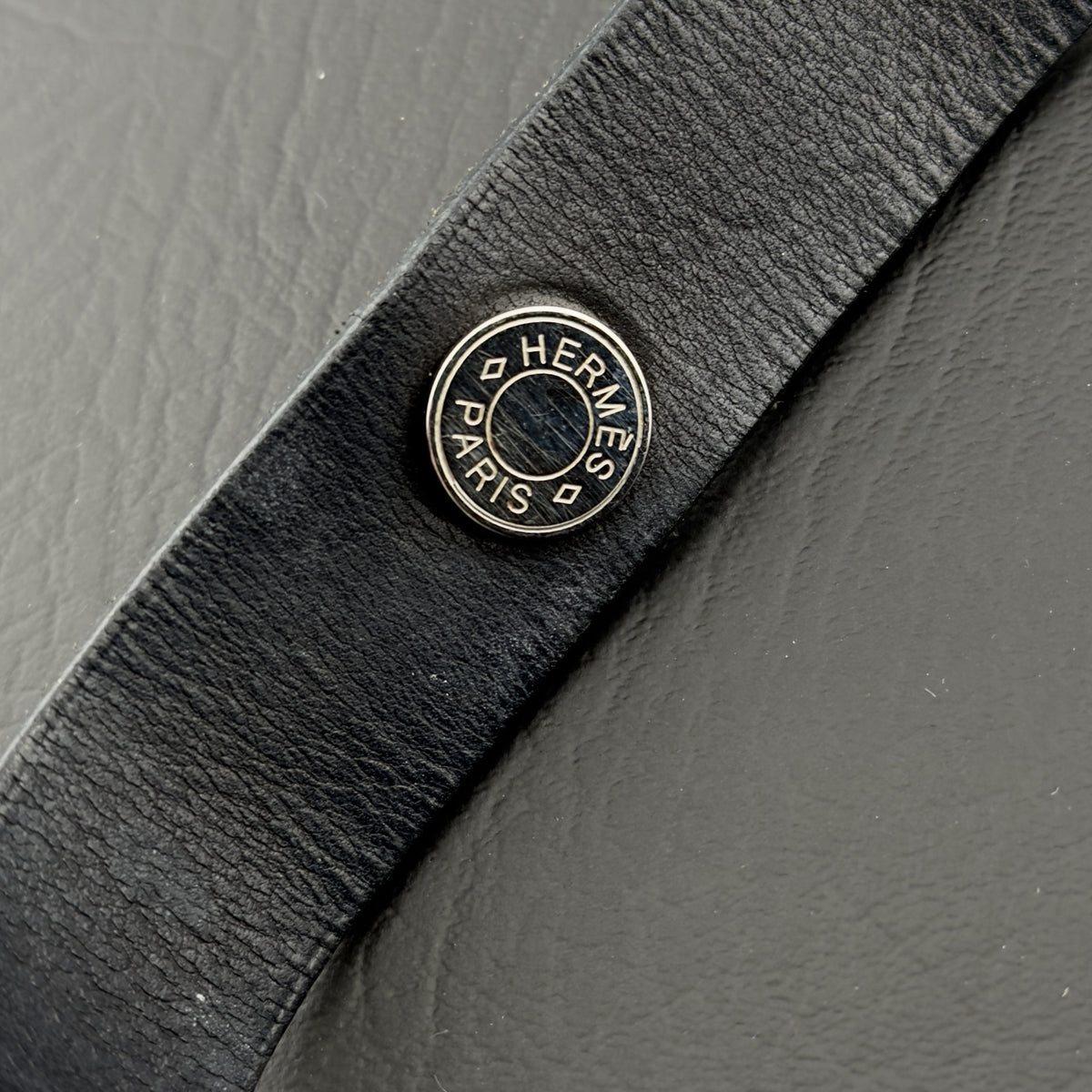 Hermès Barenia Date - White Dial - Quartz - Ref BA1.510 - Men’s Watch