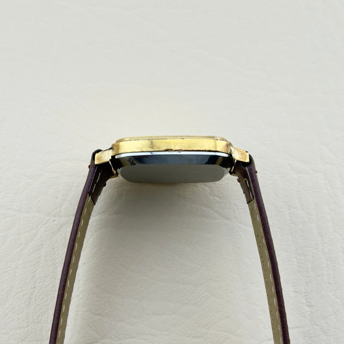 Vintage 1977 Omega De Ville Quartz - Gold Dial - Ref 191.0045