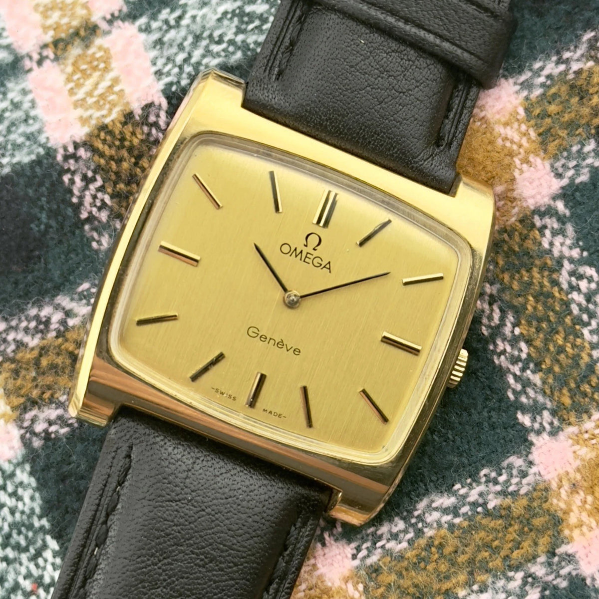 Vintage 1972 Omega Geneve TV - Gold Dial - Manual - Ref 111.0109
