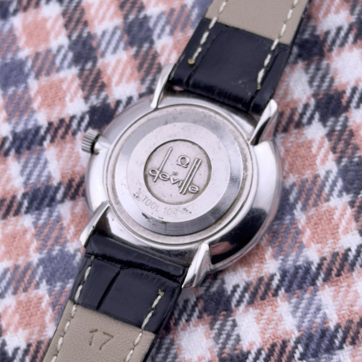 Vintage 1970s Omega De Ville - Silver Dial - Ref 111.0107