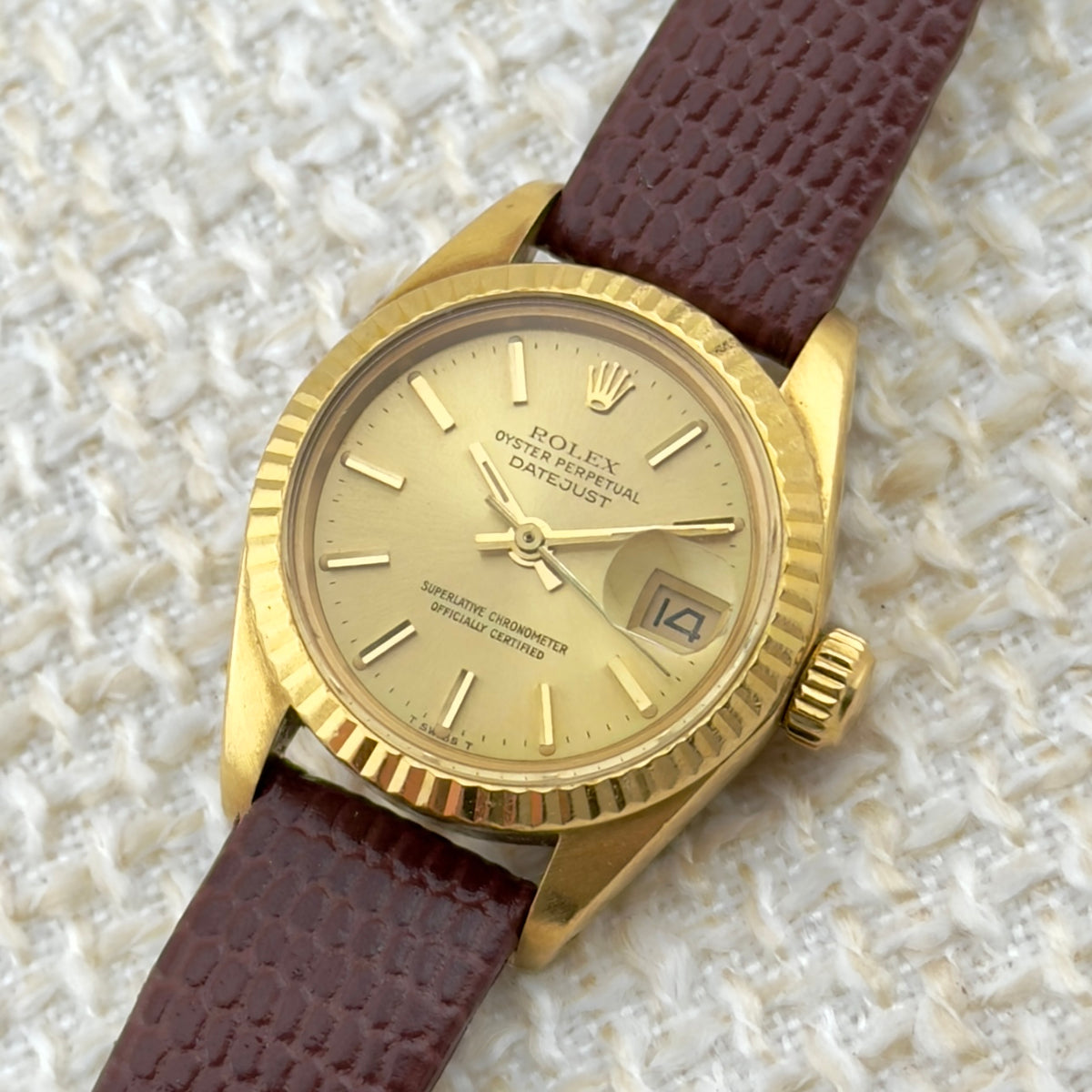 Vintage 1982 Rolex Ladies Datejust - Ref 6917 - Solid 18k Yellow Gold