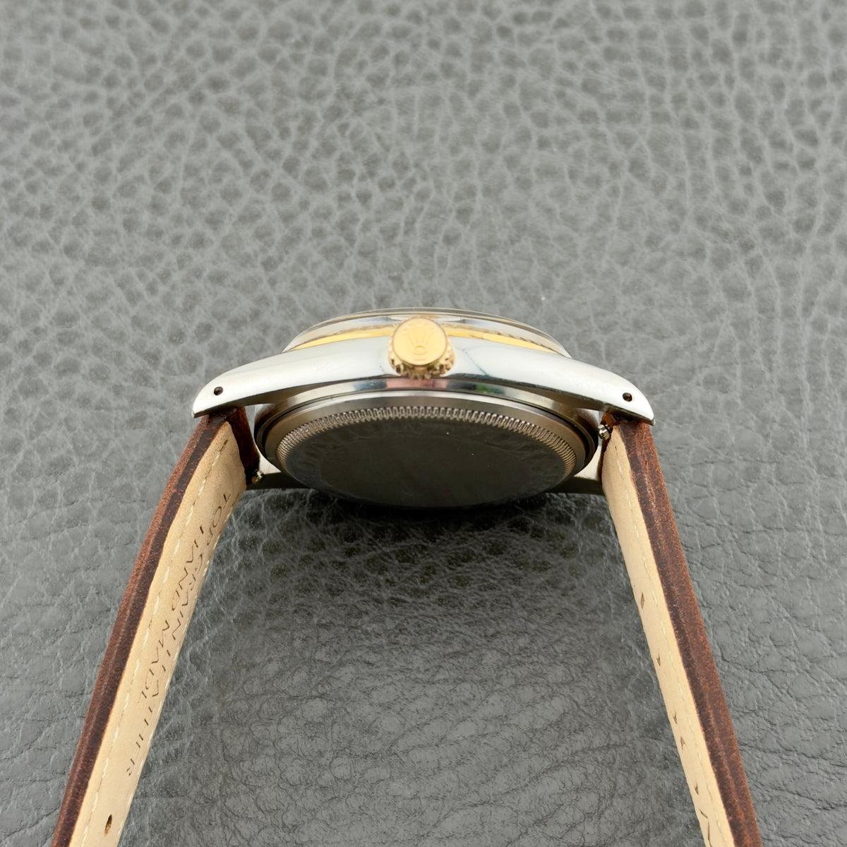 1972 Rolex Datejust - Ref 1601 - Gold Linen Dial