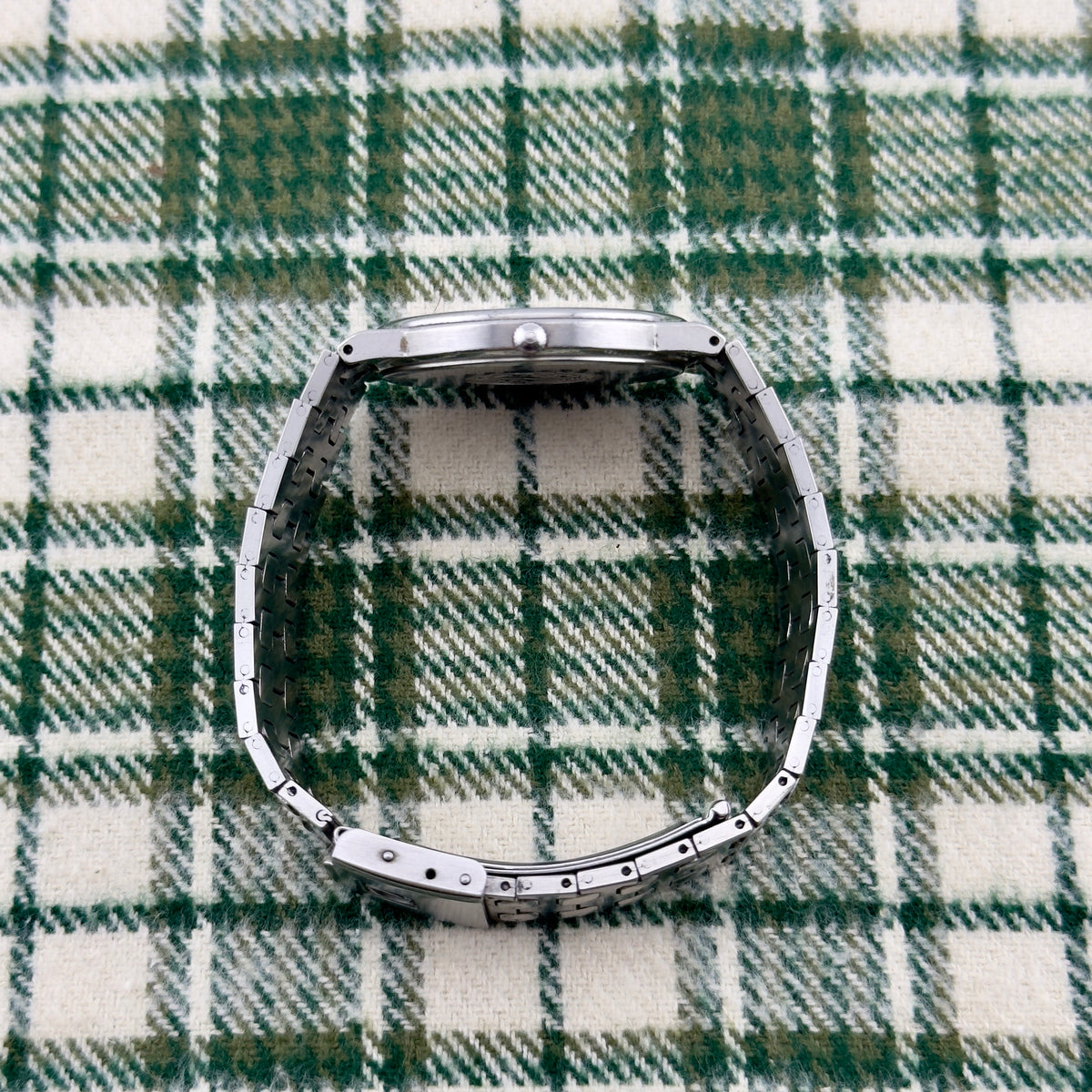 1980's Omega Seamaster Quartz - Ref. 196.0277