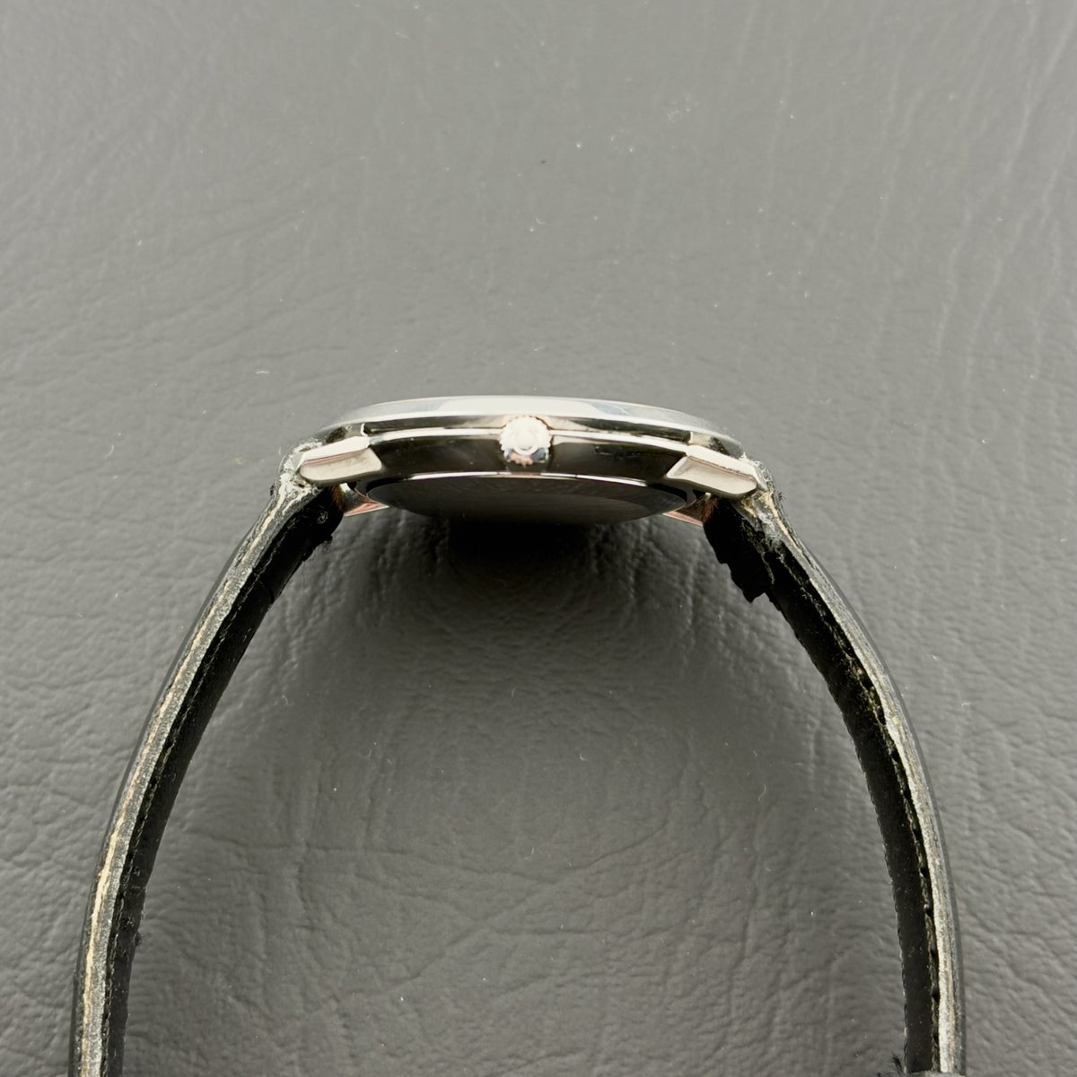 1970s Omega De Ville Round - White Roman Numeral Dial - Stainless