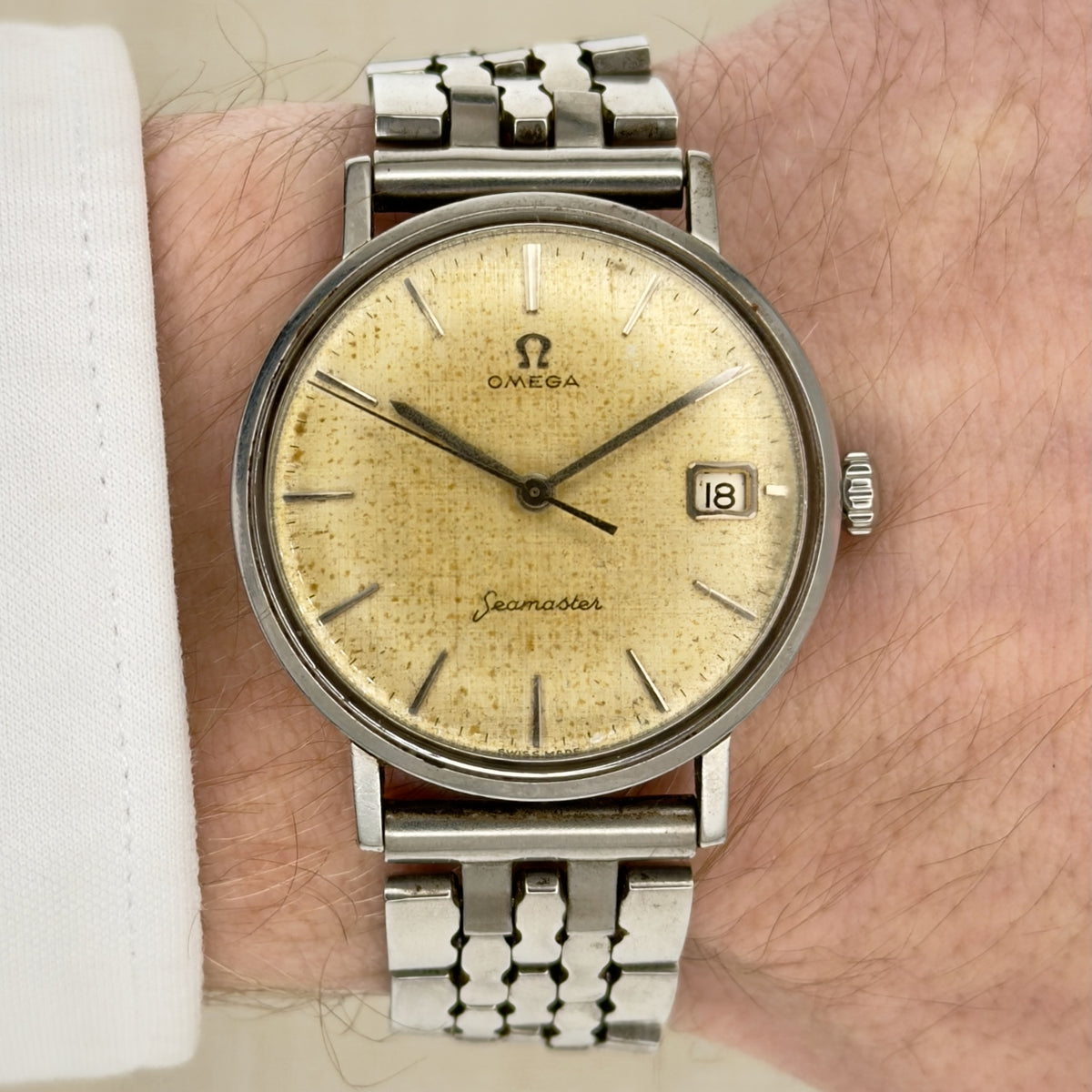 Vintage Omega Seamaster Date - Beautiful Patina Dial - Manual - Men’s Watch