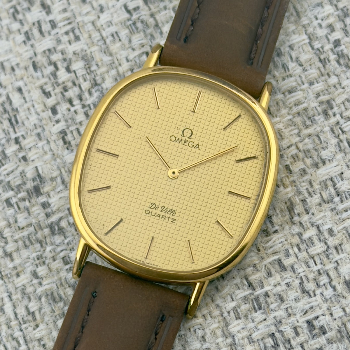 Vintage 1977 Omega De Ville Quartz - Gold Dial - Ref.191.0093 - Men’s Watch