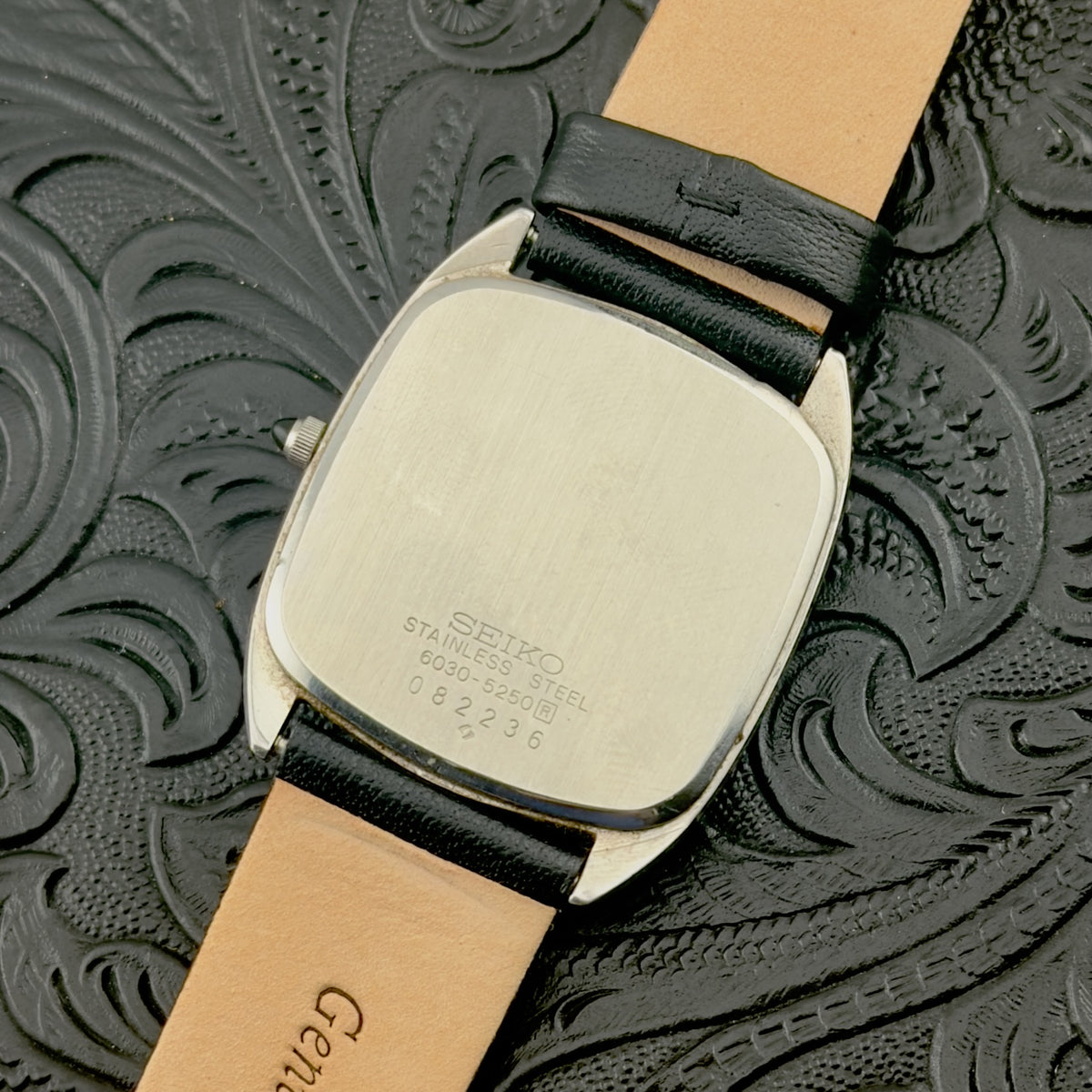 Vintage Seiko Dolce - Patina Silver Dial - Quartz - Leather Strap - Men’s Watch