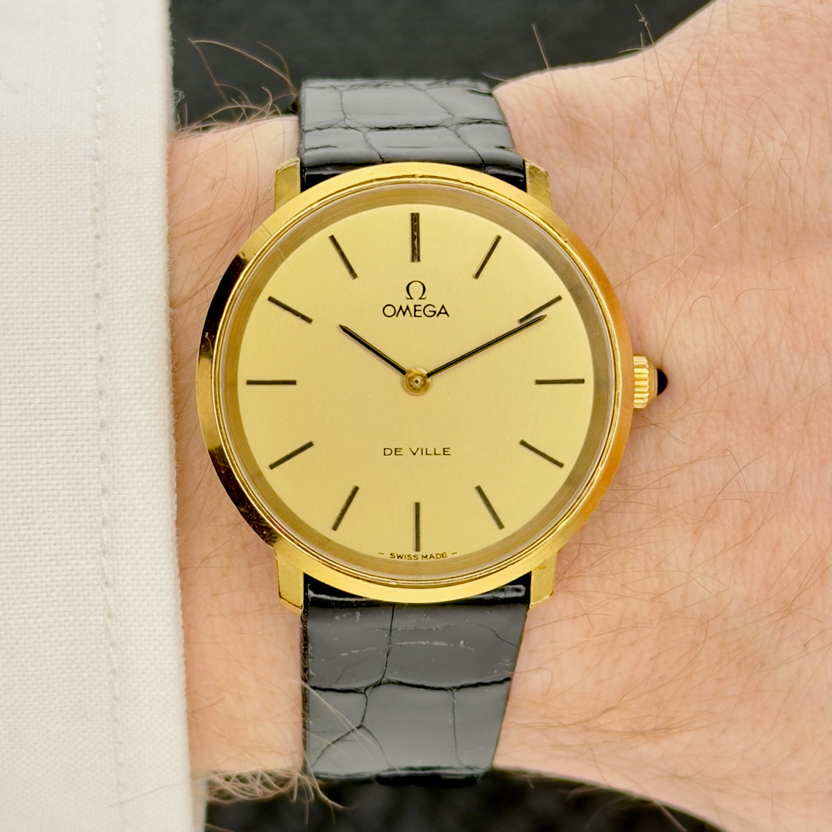 Vintage 1970s Omega De Ville - Manual - Gold Dial - Ref 111.0107 - Men’s Watch