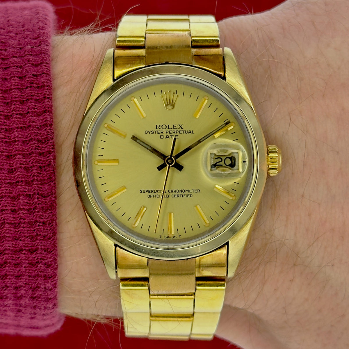 1979 Rolex Oyster Perpetual Date - Ref 1550 - 34mm - Automatic - Gold Plated