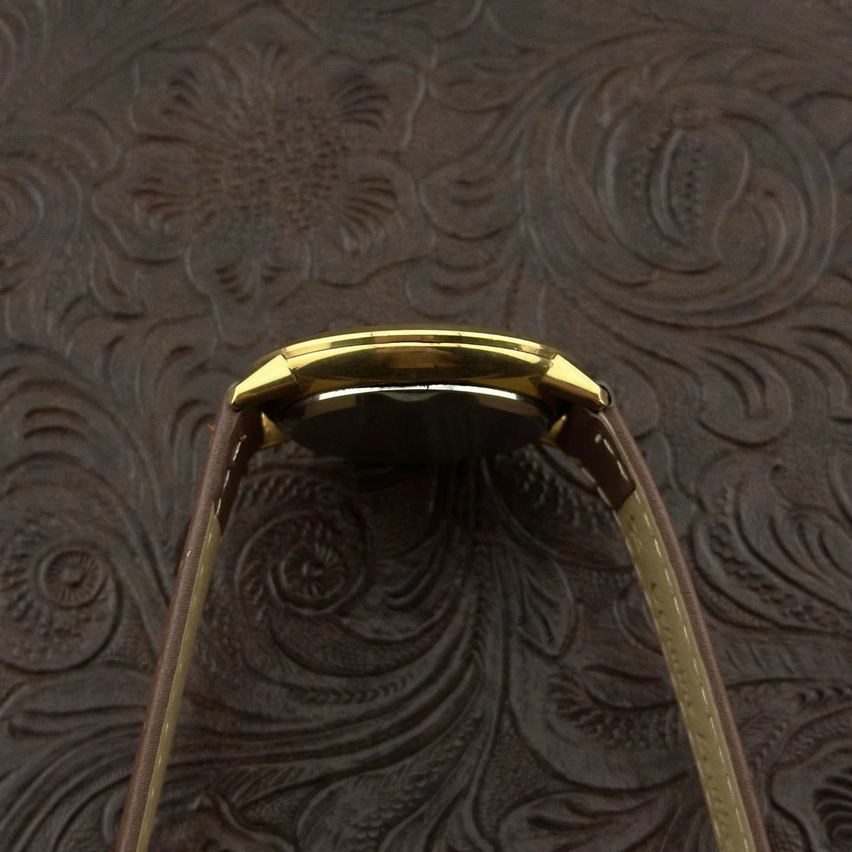 Vintage 1977 Omega De Ville Quartz - Gold Dial - Ref 191.0044
