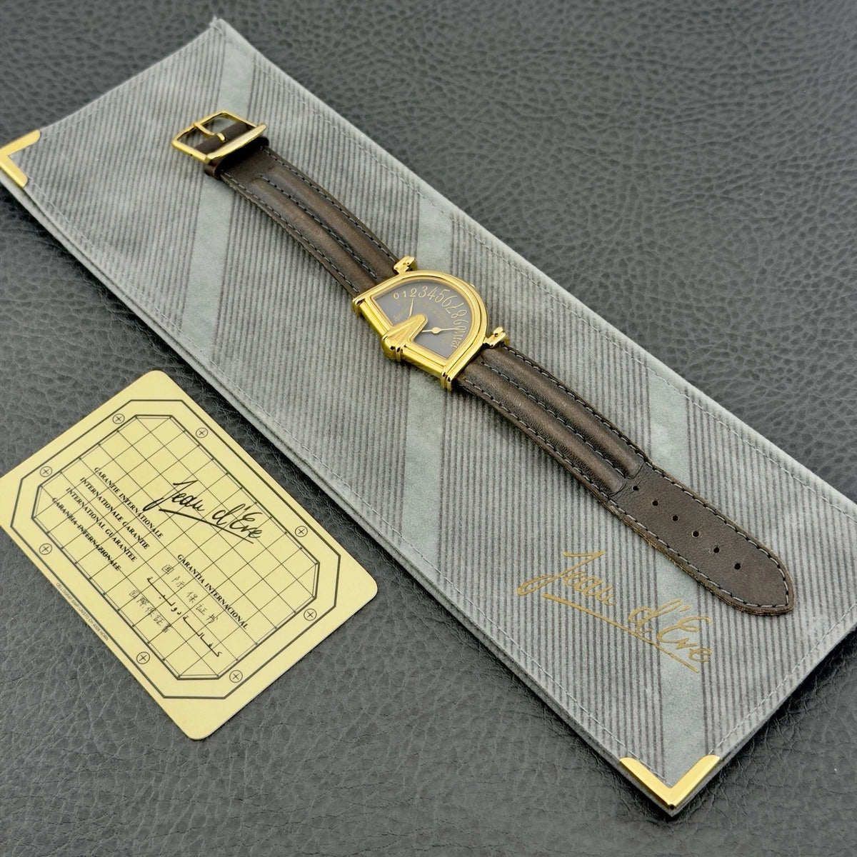 Vintage 1971 Jean D’Eve Sectora - Jumping Hours - Box & Papers