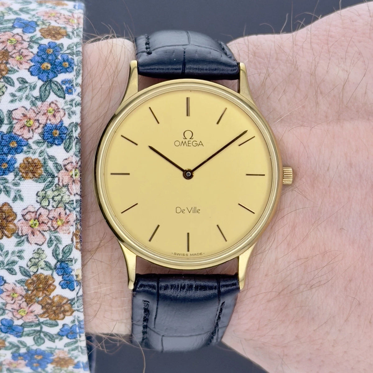 Vintage 1983 Omega DeVille - Gold Dial - Push Crown - Ref 195.0039