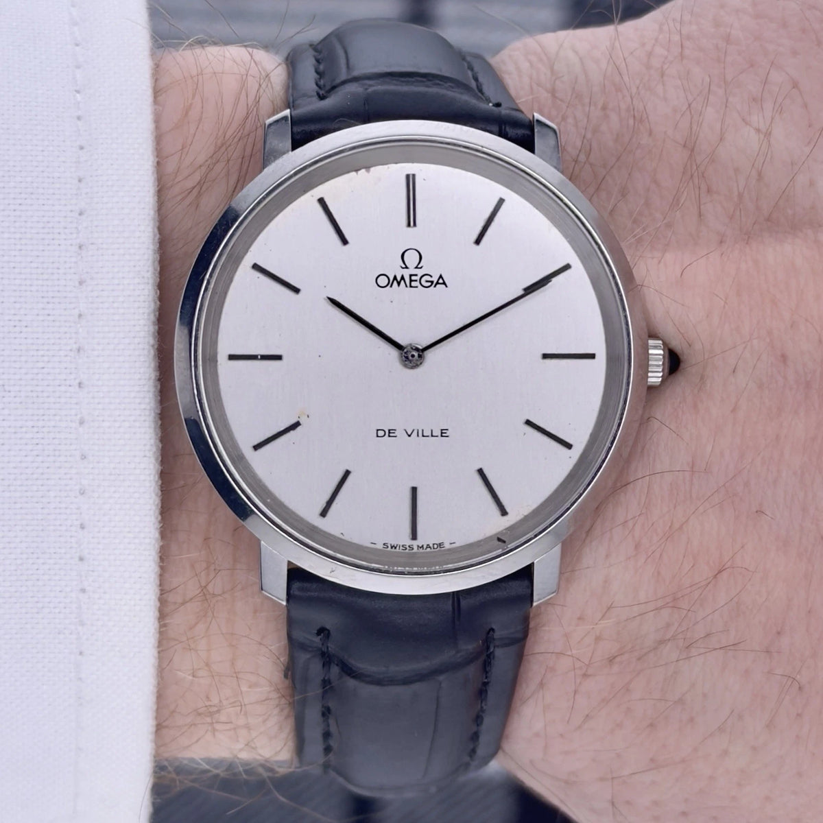 Vintage 1970s Omega De Ville - Manual - Silver Dial - Ref 111.0107