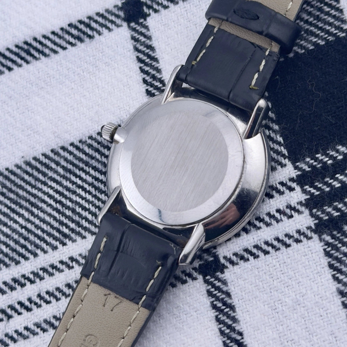 Vintage 1970s Omega De Ville - Manual - Silver Dial - Ref 111.0107
