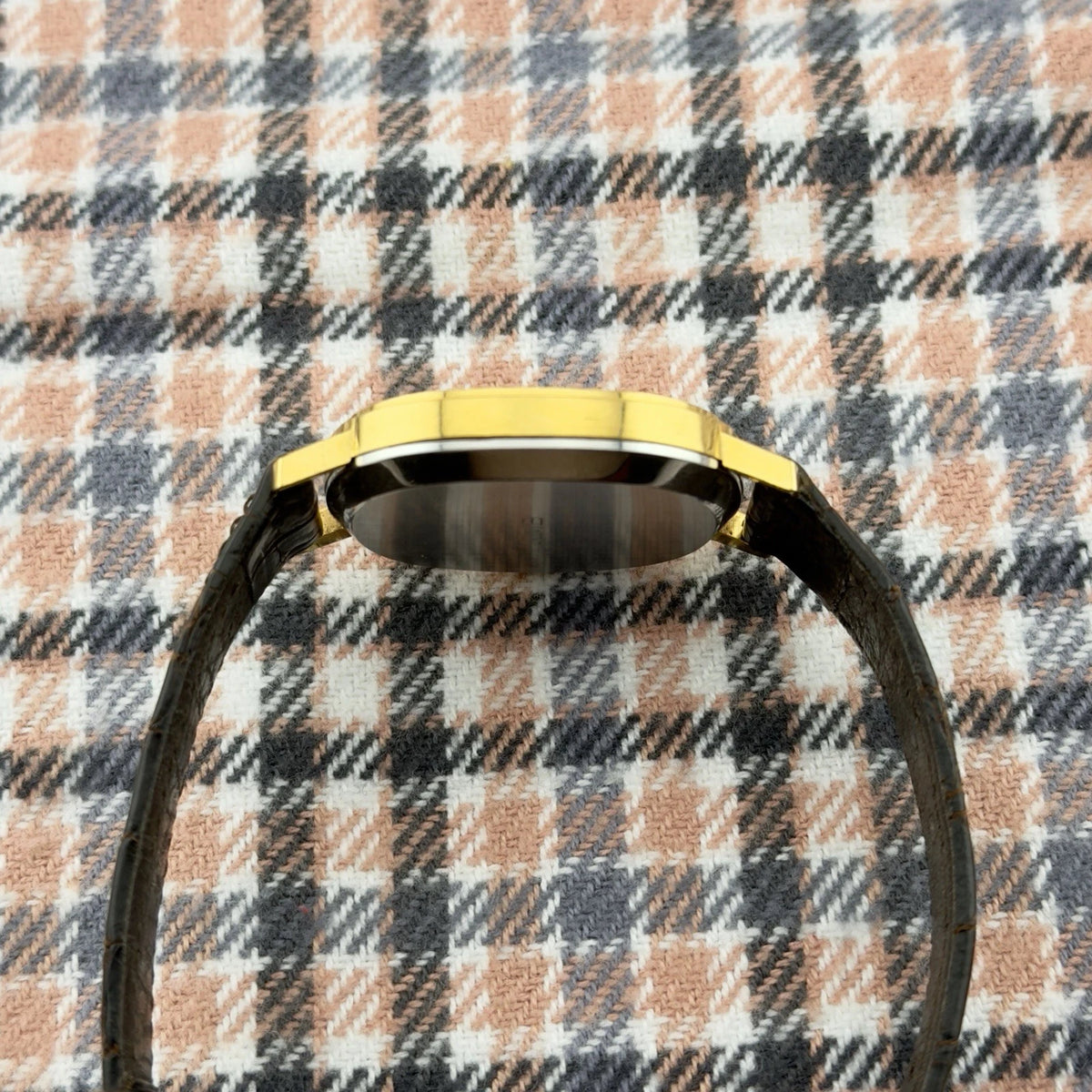 Vintage 1980s Omega De Ville - Gold Dial - Quartz - Ref 191.0046