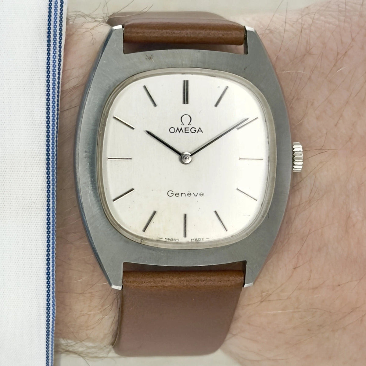 Vintage 1970’s Omega Geneve Tonneau - Manual - Ref. 111.0123