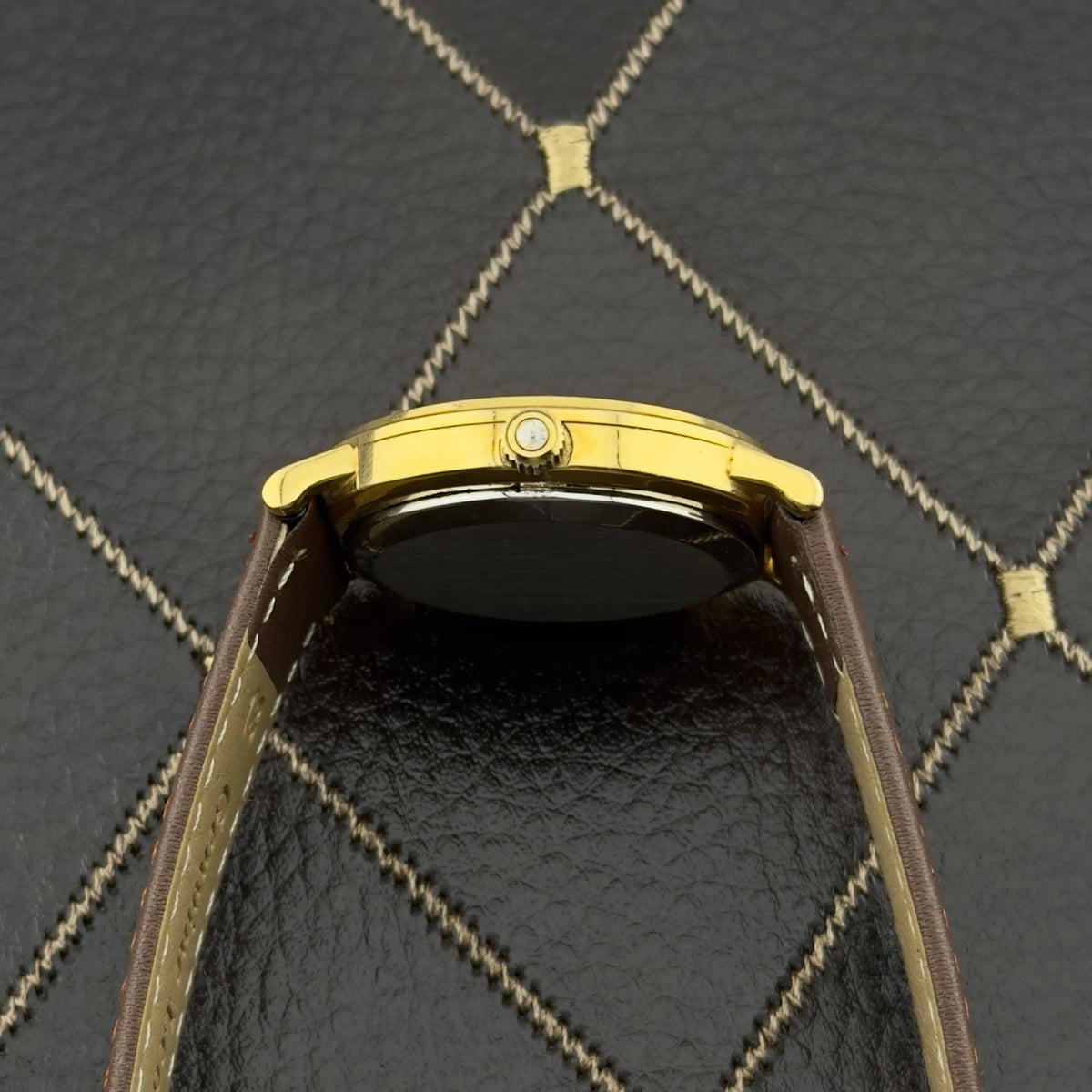 Vintage 1978 Omega Constellation - Gold Dial Quartz - Ref. 191.032