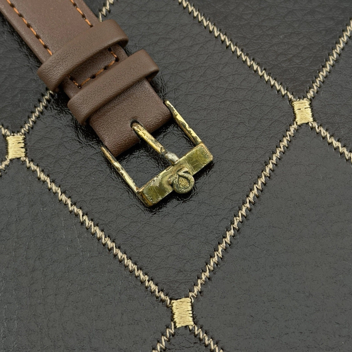 Vintage 1978 Omega Constellation - Gold Dial Quartz - Ref. 191.032