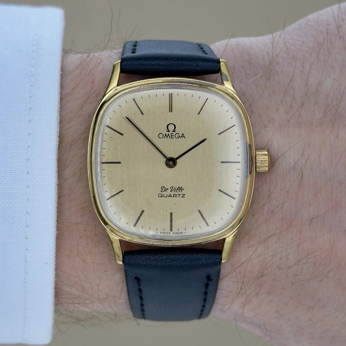 Vintage 1979 Omega De Ville Quartz - Gold Dial - Push Crown