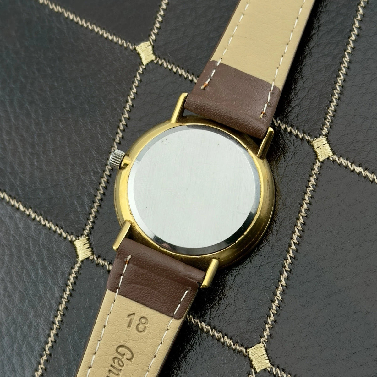 Vintage 1977 Omega De Ville Quartz - Gold Dial - Ref 191.0044