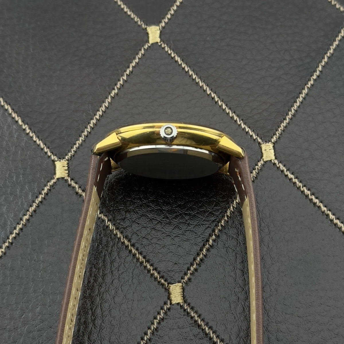 Vintage 1977 Omega De Ville Quartz - Gold Dial - Ref 191.0044